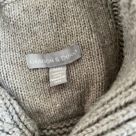 Grayson & Dunn chunky knit cardigan. - Picture 3 of 5